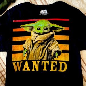 Baby Yoda Wanted Short Sleeved T-shirt Men’s Small